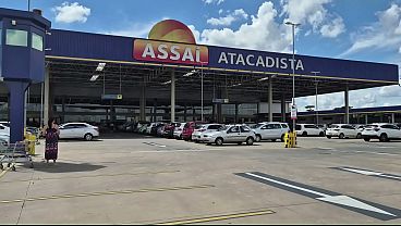 Conheci essa safada no estacionamento do supermerdado e convidei ela pra ir na minha casa