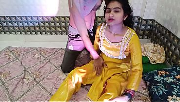 Indian Wife Hot Sex in Yellow Dress &amp_ Maroon Top - Real Couple
