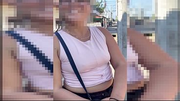 Sexo amateur con MILF que conoc&iacute_ en la calle acaba en creampie anal
